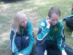 Hallå...? Nån där...?
Vi vann...