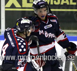 Bild: Mörrums Tim Johansson satte sista målet 4-1 i öppen kasse i matchen mot Västervik i J20 Elit