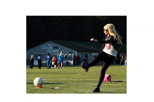 coolaste fotbollsbruden2.JPG
