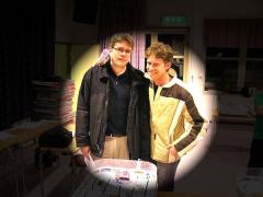 Vi håller uppsikt på dessa grabbar!