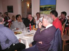 De vuxna hade svårt att matcha pojkarnas kunskaper 